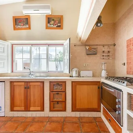 ヴィラ Monte Velho